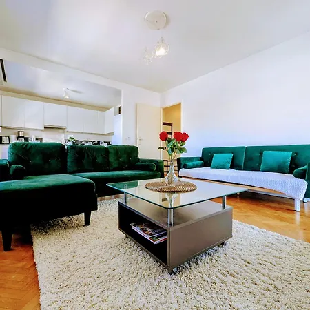 Chic And Comfortable With Parking And Terrace * Asnières